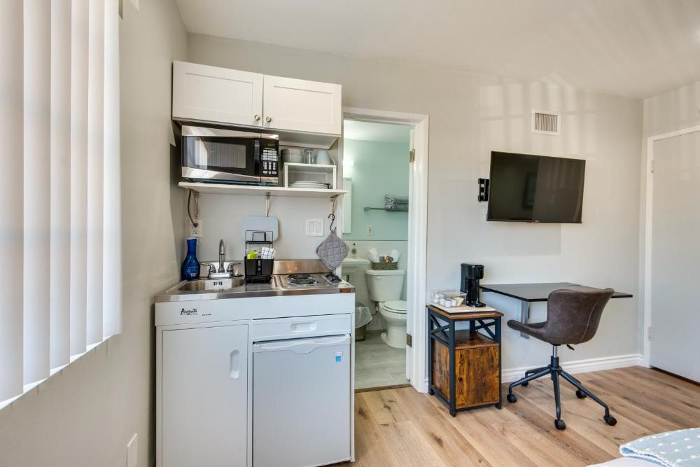 Cozy Simi Valley Studio Less Than 10 Mi to Hiking and Golf